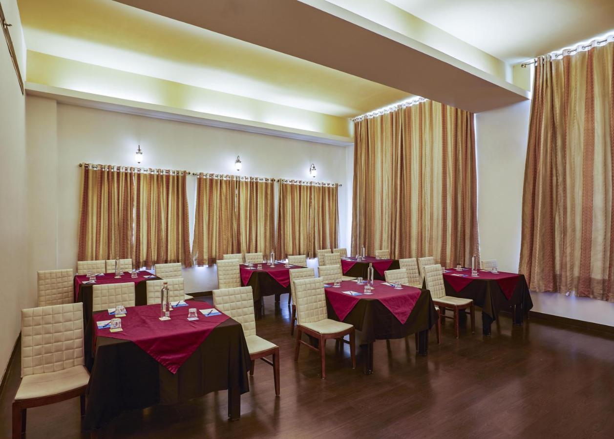 马辛德拉乌代布尔俱乐部酒店 烏代浦 外观 照片